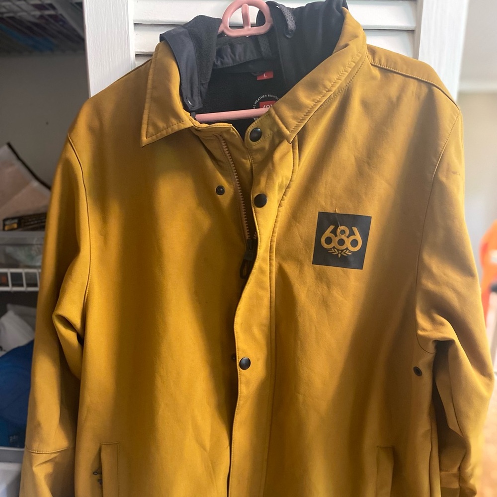 686 snowboarding jacket good condition